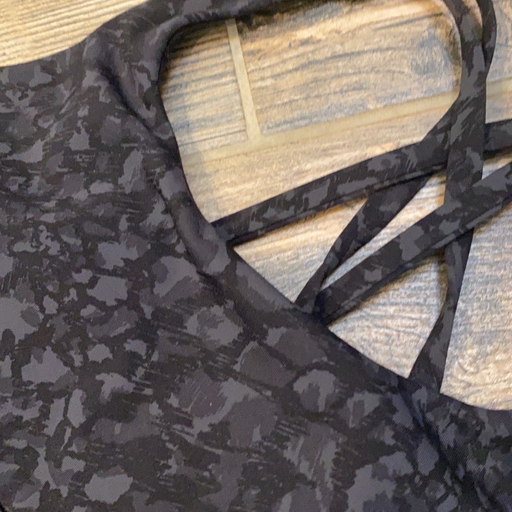 Lululemon Sz  Energy Long Line Sports Bra - Picture 6 of 7